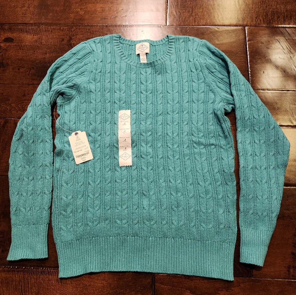 ⬇️NWT St John's Bay Cable Knit Long Sleeve Sweater